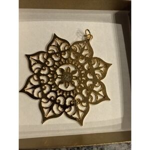 Metropolitan Museum of Art 2007 Star Ornament Gold Plated 10-02070-9 Box & Card